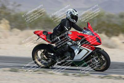 media/Dec-01-2025-Moto Forza (Mon) [[2daa91e15f]]/3-Beginner Group/Session 2 (Turn 7 Inside Pans)/